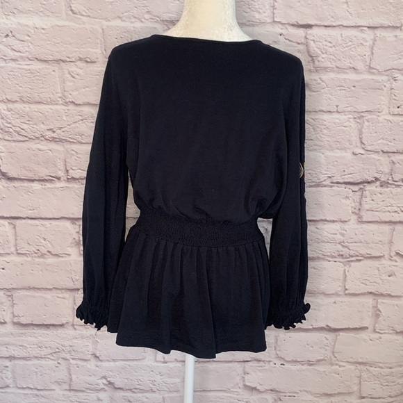 Ranna Gill Cross Front Top - Picture 6 of 8